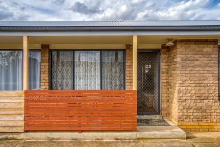 Home For Rent - Photo 5
