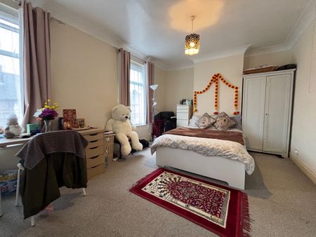 Talworth Street, Roath - Photo 2