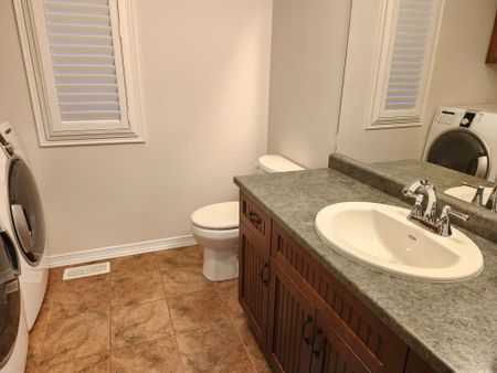 For Lease - 27 Portland Street Unit# Main Floor, Collingwood, Ontario - Photo 5