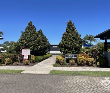 2 BEDROOM 2 BATHROOM VILLA ON KAWANA ISLAND - Photo 2