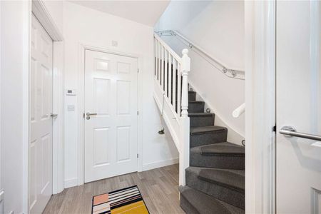 Beautifully presented three bedroom home with stylish open plan living, close to Chester city centre. - Photo 4