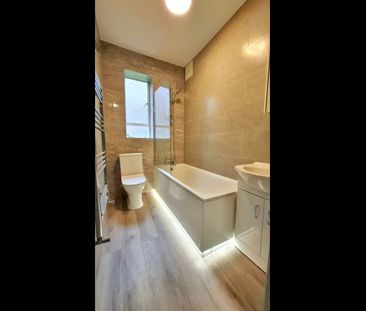 2 Bed Flat, West End Court, NW6 - Photo 1