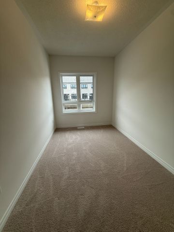 For Lease - 2914 Peter Matthews Drive, Pickering, Ontario - Photo 4