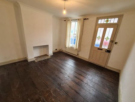 2 bedroom terraced house to rent - Photo 3