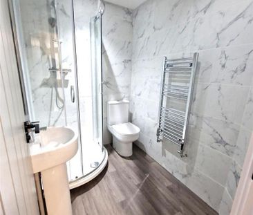 1 bedroom in a house share to rent - Photo 6