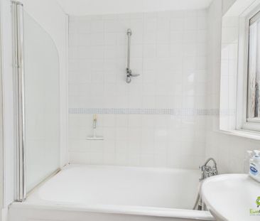 2 bedroom maisonette to rent - Photo 5