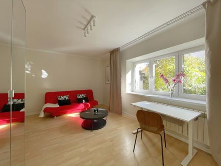 Słoneczne, odświeżone, duża widna kuchnia - Zdjęcie 4