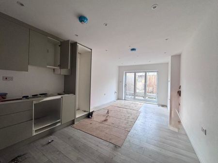 1 bed Flat for Rent - Photo 4