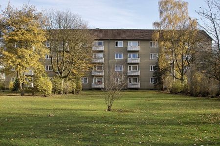 Helle und moderne Wohnung in zentraler Lage - Foto 4