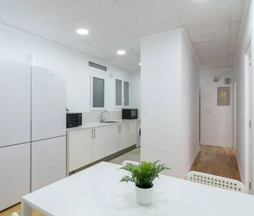 Carrer del Forn de lHospital, Valencia, Valencian Community 46001 - Photo 3