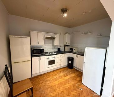 2 bedroom flat to rent - Photo 6