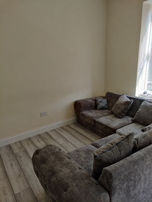 2 Bed Flat, Brixton Hill, SW2 - Photo 1