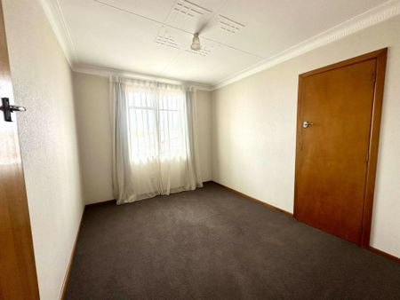 A tidy three bedroom home! - Photo 4