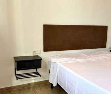 Piso de alquiler en Calle Sant Josep, La Barceloneta - Photo 4