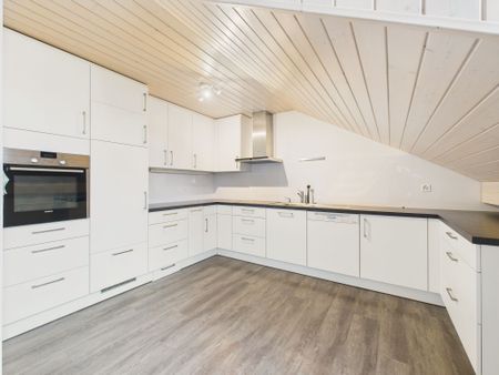 Grosszügige 5.5-Zimmer Dachwohnung in Rothenfluh, Kanton BL - Foto 4