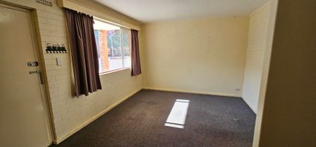 One Bedroom Unit Directly Opposite Park - Photo 2