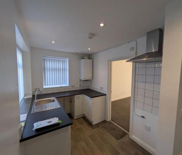 2 bedroom terraced house to rent - Photo 5