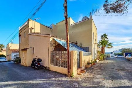 Alquiler de chalet adosado en Calle Parque Nalón - Photo 5