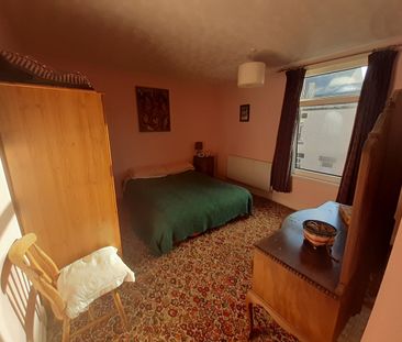 3 Bed Terraced House, Tyzack Road, S8 - Photo 6