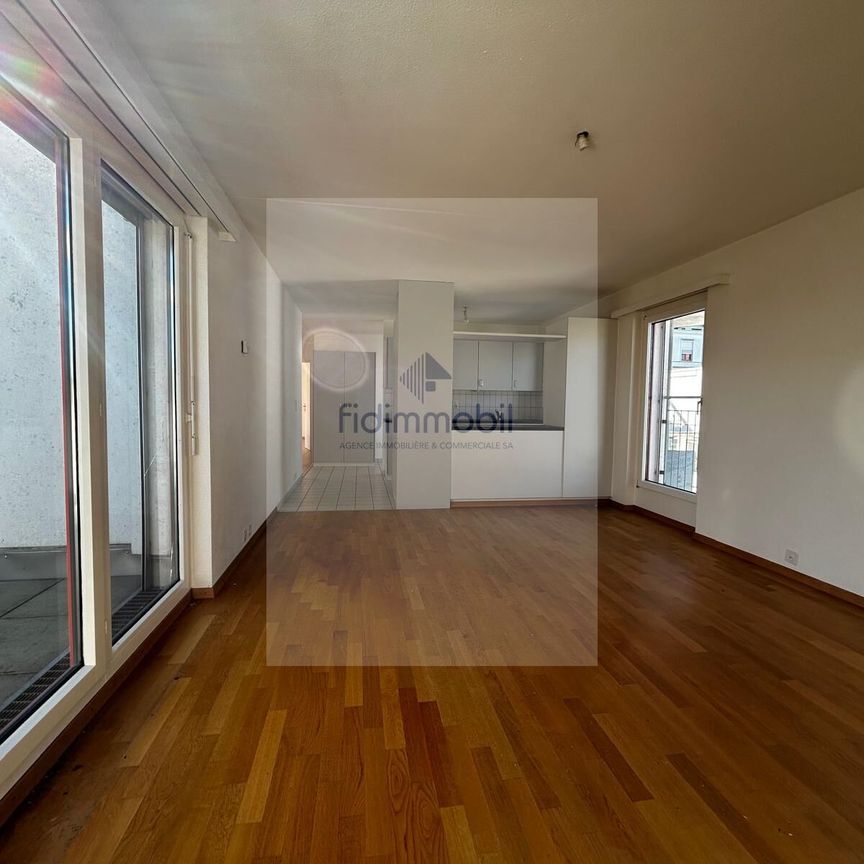 4.5 room apartment 83 m2, view, furnished kitchen, terrace - Foto 1