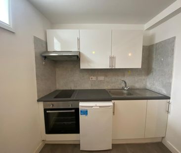 Studio to rent - Photo 5