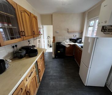 4 bedroom terraced house to rent - Photo 1