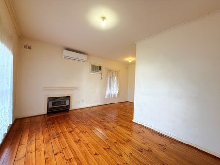 Feel Good Family Home - Photo 2