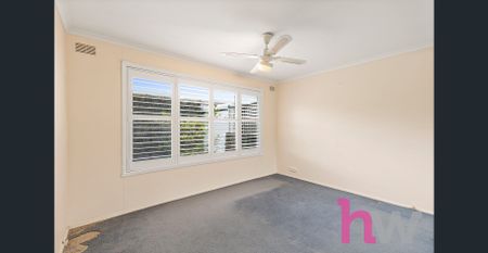 A Warm and Inviting Home and a Gardeners Paradise - Photo 4