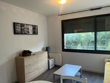 Location Appartement 1 pièce 22m² - Photo 3