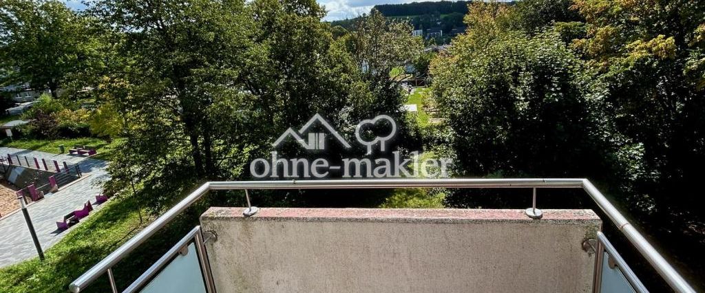 Große 4-Zimmer-Wohnung mit Balkon in Gummersbach ab sofort - Photo 1