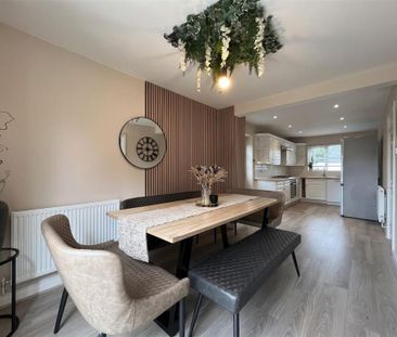 4 bedroom detached house to rent - Photo 5