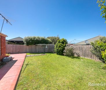 Fantastic Home In The Ashfield Estate! - Photo 5