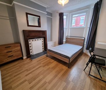 4 Bed Terraced House, Kempton Road, L15 - Photo 2