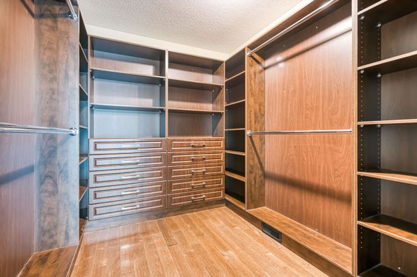 For Lease - 3 Edenbrook Crescent, Richmond Hill, Ontario - Photo 1