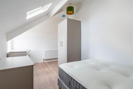 5 bedroom maisonette to rent - Photo 3