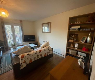 2 Bed Flat, Abbots Mews, LS4 - Photo 1