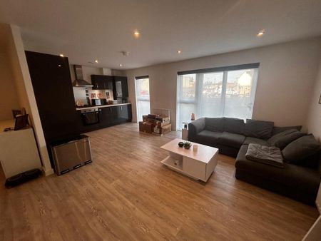 2 bedroom apartment to rent - Photo 3