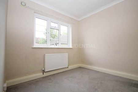 2 bedroom maisonette to rent - Photo 4