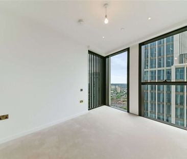 A luxurious two bedroom apartment in the brand new, One Thames City development with excellent amenities - Photo 1