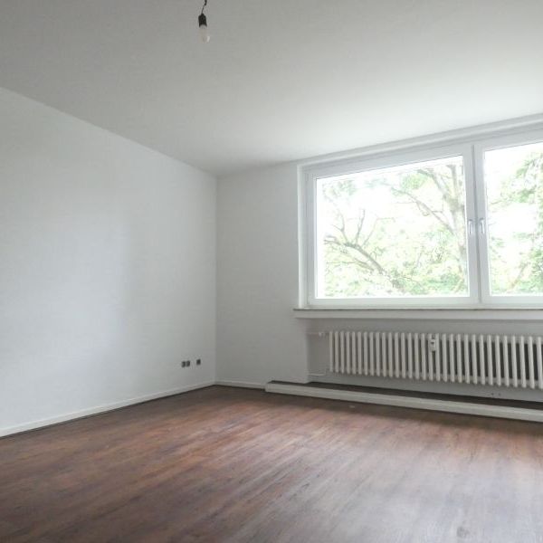 *** modernisierte 2-Zimmer-Wohnung mit Balkon und Aufzug! *** - Photo 1