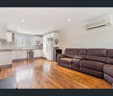 Close To Schools - RENT $500PW while granny flat being built - Photo 1