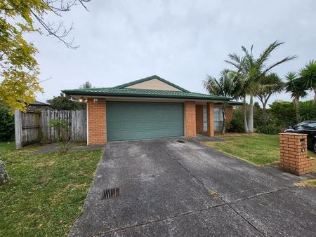 3Bedrooms, 2 Bathrooms House In Flatbush $750 - Photo 3