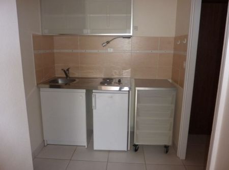 Location Appartement 1 pièce 29m² ANGERS 49100 - Photo 3