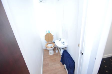 5 bedroom terraced house to rent - Photo 5