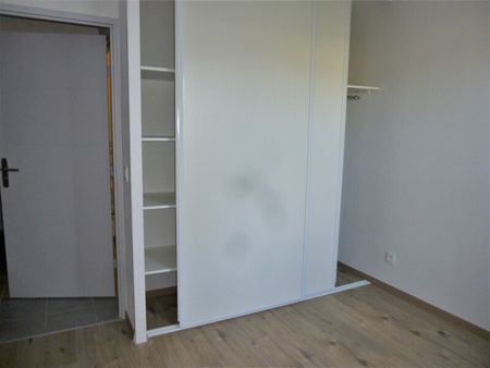 Location Appartement 3 pièces 54m² ST ANDRE DE CUBZAC 33240 - Photo 3