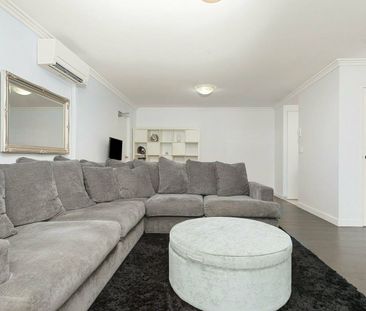 Garden Apartment in Lifestyle Position - Photo 2