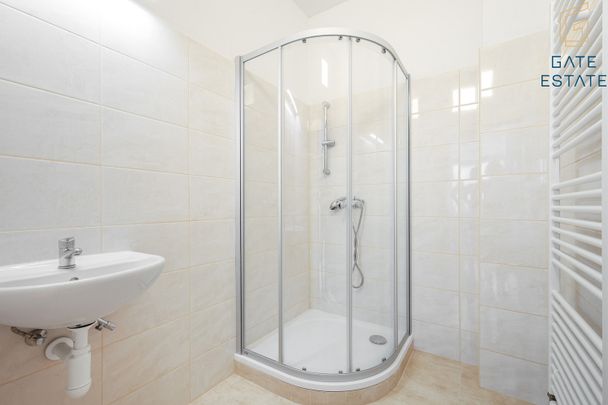 Pronájem bytu 2+1 73 m² - Photo 1