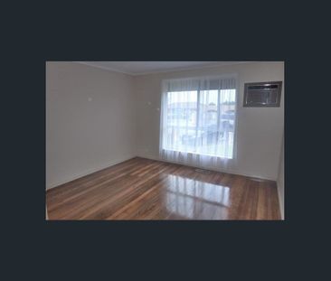 3 Bedroom Family Home - Photo 2