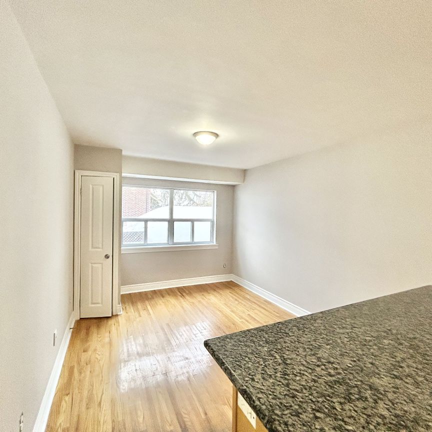 For Lease - 15 Thirty Third Street Unit# 206, Toronto, Ontario - Photo 1
