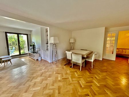 Appartement Versailles 5 Pièces 105.73 m2 Jardin - Photo 2